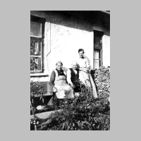 008-0031 Das Ehepaar Friedrich und Maria Riemann mit Sohn Otto .jpg